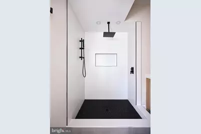 32 S State Street #2, Newtown, PA 18940 - Photo 17