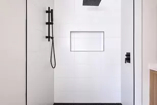 32 S State St, Newtown, PA 18940 - Photo 17