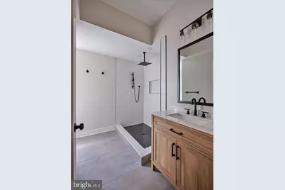 32 S State Street #2, Newtown, PA 18940 - Photo 15