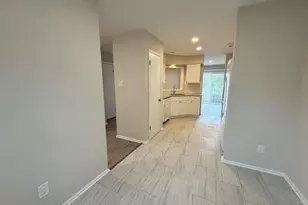 2437 Linksman Ln, Warrington, PA 18976 - Photo 11