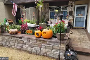 1281 Lisa Dr, Warrington, PA 18976 - Photo 3