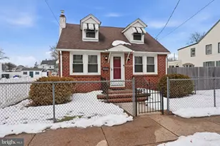 622 Corson St, Bristol, PA 19007 - Photo 1