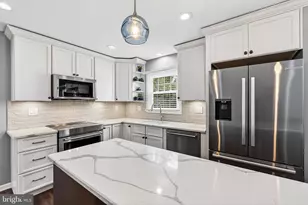 2145 W Wellington Rd, Newtown, PA 18940 - Photo 15