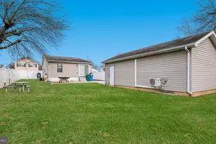 530 Main Ave, Croydon, PA 19021 - Photo 17