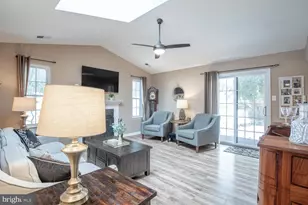 481 Redbud Ct, Warrington, PA 18976 - Photo 3