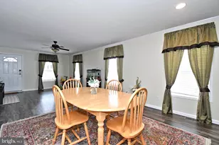 233 Hemlock Dr, Doylestown, PA 18901 - Photo 13