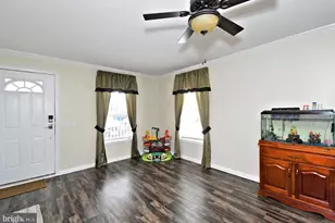 233 Hemlock Dr, Doylestown, PA 18901 - Photo 9