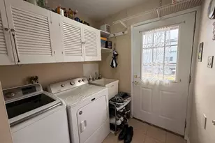 25 Balsam Rd, Levittown, PA 19057 - Photo 17