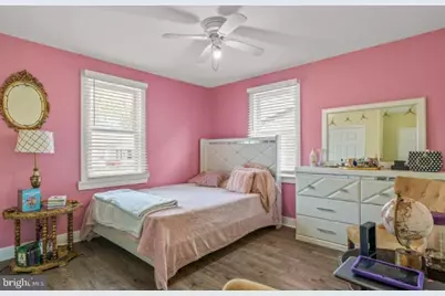 1039 Clinton Avenue, Bensalem, PA 19020 - Photo 17