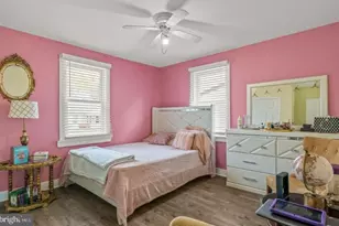 1039 Clinton Ave, Bensalem, PA 19020 - Photo 17