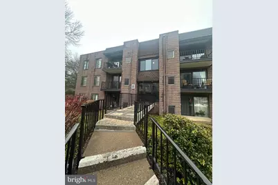 27 Oakridge Drive #SECOND FLOOR, Langhorne, PA 19047 - Photo 1