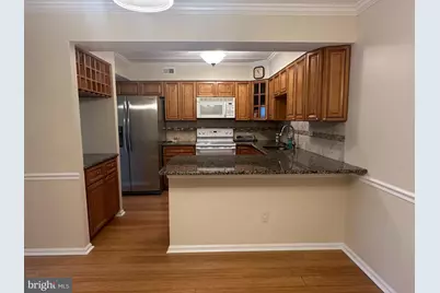 27 Oakridge Drive #SECOND FLOOR, Langhorne, PA 19047 - Photo 3