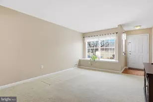 25 Honey Locust Ln, Newtown, PA 18940 - Photo 5