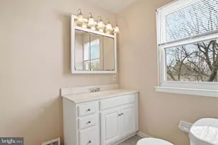 840 Davisville Rd, Warminster, PA 18974 - Photo 33