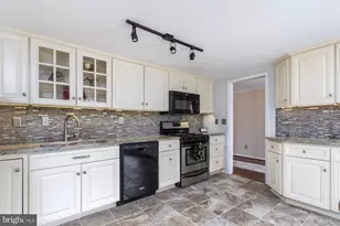 11 Bogey Cir, Doylestown, PA 18901 - Photo 17