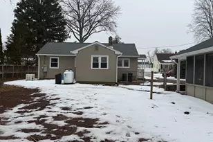 1420 S Pleasant Dr, Feasterville-Trevose, PA 19053 - Photo 3