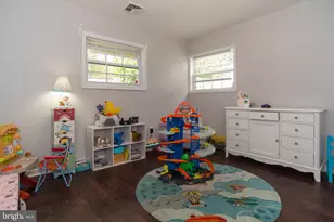 70 Huckleberry Ln, Levittown, PA 19055 - Photo 27