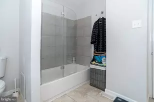 70 Huckleberry Ln, Levittown, PA 19055 - Photo 35