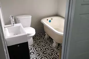 807 Merlin St, Bristol, PA 19007 - Photo 9