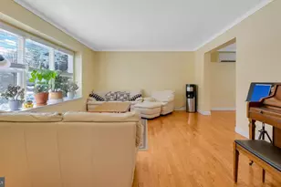 1026 Surrey Ln, Warrington, PA 18976 - Photo 7