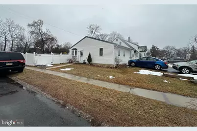 56 Goldenridge Drive, Levittown, PA 19057 - Photo 13