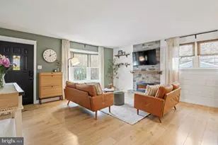 607 S Chubb Dr, Doylestown, PA 18901 - Photo 3