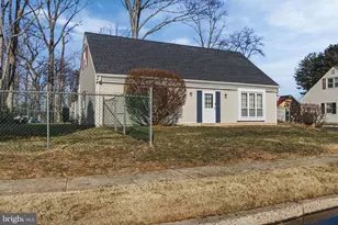 1999 Hollandale Dr, Bensalem, PA 19020 - Photo 3