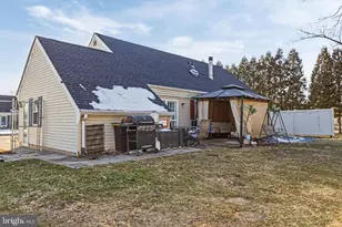 1999 Hollandale Dr, Bensalem, PA 19020 - Photo 45