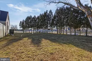 1999 Hollandale Dr, Bensalem, PA 19020 - Photo 49