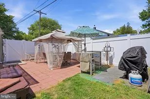18 Kentucky Ln, Levittown, PA 19055 - Photo 27