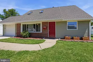 18 Kentucky Ln, Levittown, PA 19055 - Photo 3