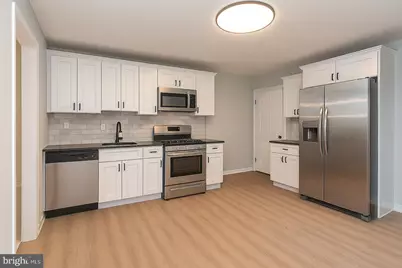 653 Spruce Street, Bristol, PA 19007 - Photo 7