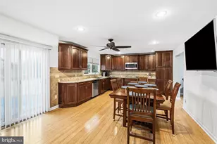 541 Stanford Rd, Fairless Hills, PA 19030 - Photo 7