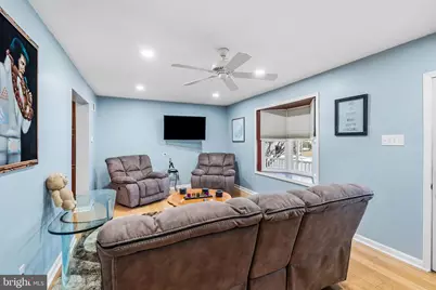 541 Stanford Road, Fairless Hills, PA 19030 - Photo 3