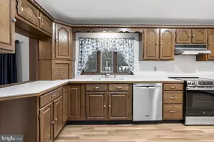 165 Clover Cir, Southampton, PA 18966 - Photo 9