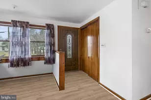 165 Clover Cir, Southampton, PA 18966 - Photo 3