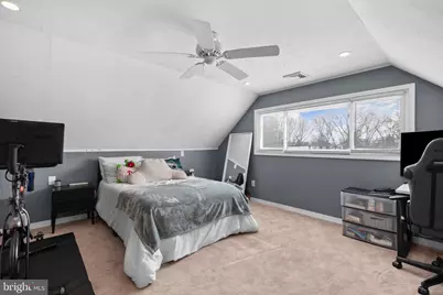 9 Honey Locust Road, Levittown, PA 19056 - Photo 17