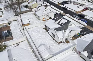 9 Honey Locust Rd, Levittown, PA 19056 - Photo 29