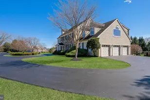 2916 Whitetail Ct, Doylestown, PA 18902 - Photo 3