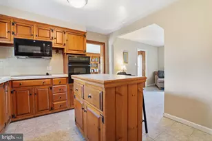 222 Green Valley Rd, Langhorne, PA 19047 - Photo 17