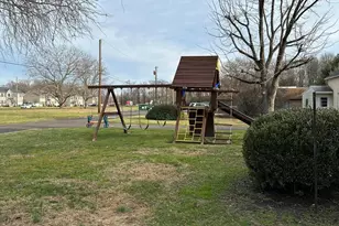 4007 Hulmeville Rd, Bensalem, PA 19020 - Photo 15