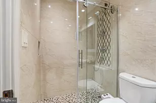 10 Inbrook Rd, Levittown, PA 19057 - Photo 27