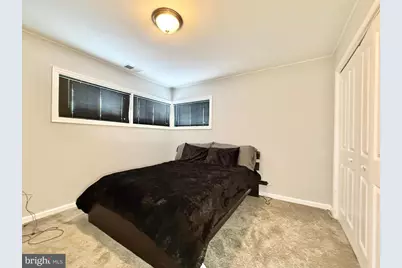 24 Roundwood Lane, Levittown, PA 19055 - Photo 7