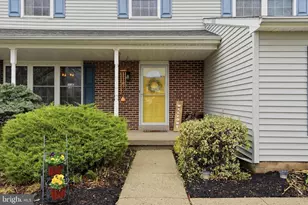 1420 Scarlet Oak Rd, Yardley, PA 19067 - Photo 3