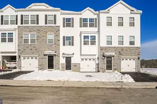 182 Bell Ct, Sellersville, PA 18960 - Photo 1