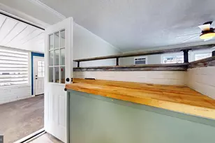 11 Easter Ln, Levittown, PA 19054 - Photo 7