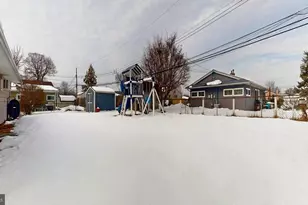 11 Easter Ln, Levittown, PA 19054 - Photo 23