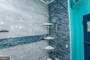 916 Jefferson Ave, Bristol, PA 19007 - Photo 27