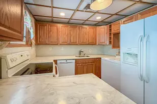 76 Cobalt Ridge Dr E, Levittown, PA 19057 - Photo 11