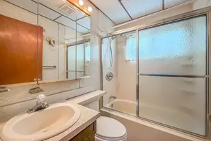 76 Cobalt Ridge Dr E, Levittown, PA 19057 - Photo 21